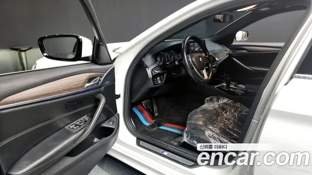 BMW 5 Series (G30) id 2882096 из Кореи 20