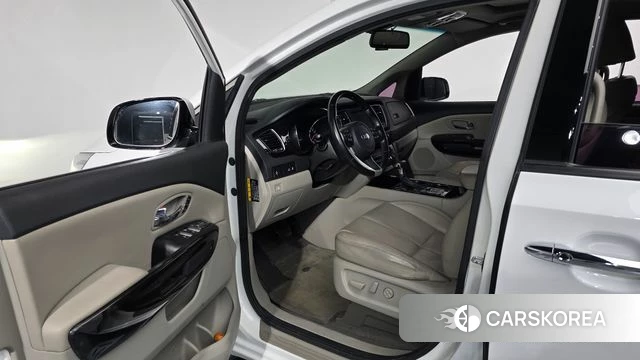 Kia The New Carnival id 3873698 из Кореи 20