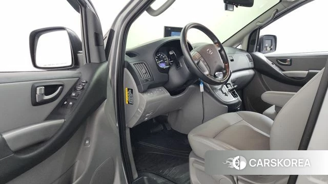 Hyundai The New Grand Starex id 4470725 из Кореи 30