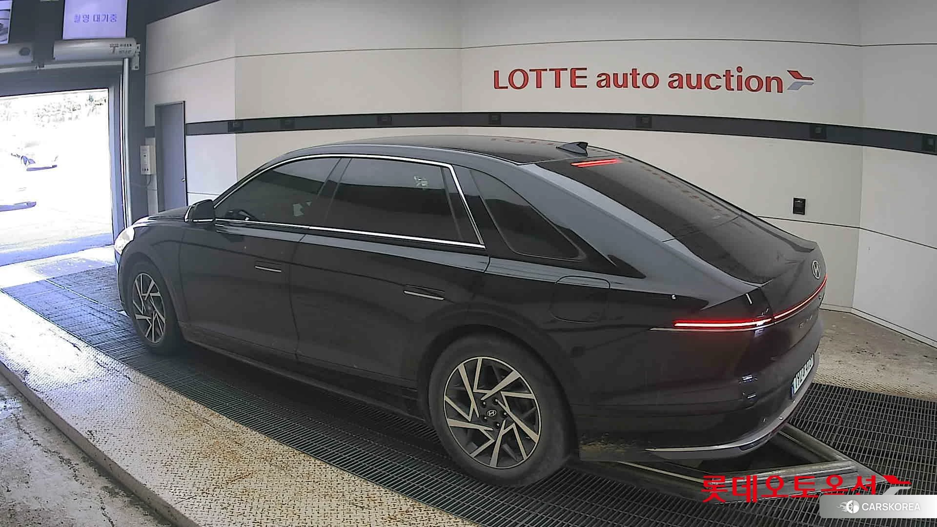 Hyundai Grandeur Hybrid id 4902542 из Кореи 36