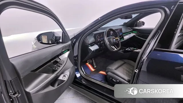 BMW 5 Series (G60) id 2988837 из Кореи 20