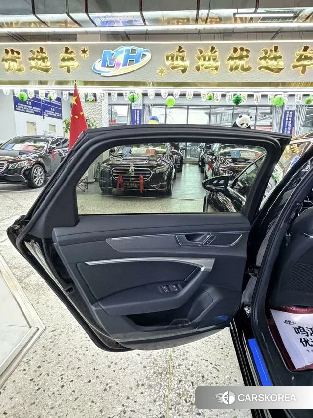 Audi A6L id 4207238 из Китая 15