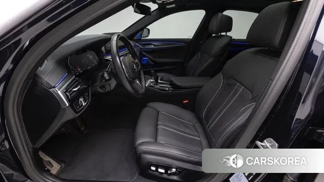 BMW 5 Series (G30) id 3756934 из Кореи 20