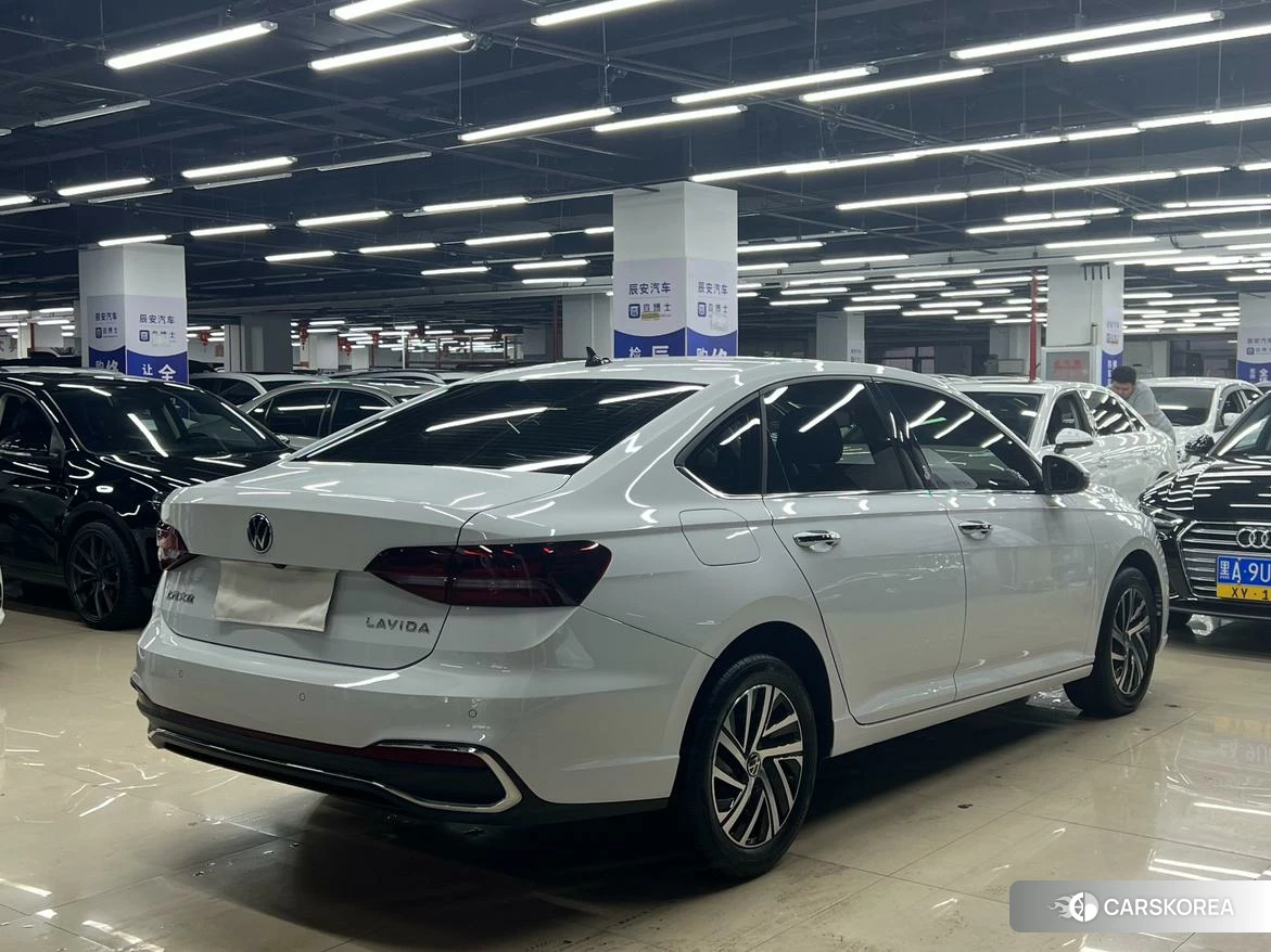 Volkswagen Lavida id 4487152 из Китая 10