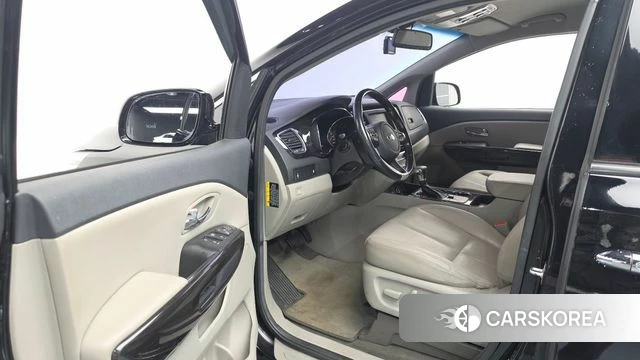 Kia The New Carnival id 4286205 из Кореи 32