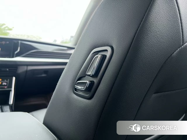 Volkswagen Passat id 4276569 из Китая 29