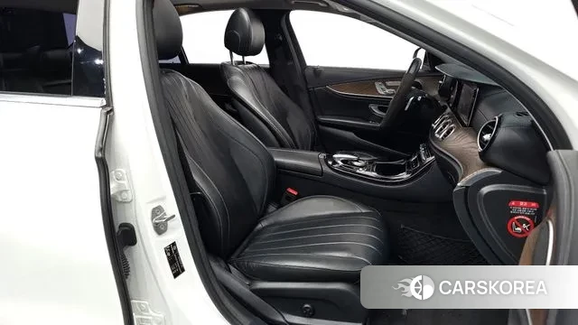 Mercedes-Benz E-Class W213 id 3723735 из Кореи 20