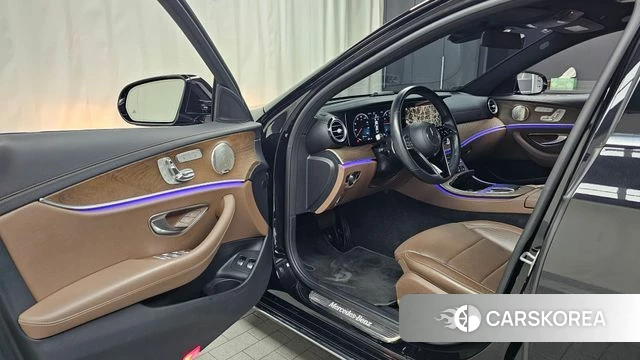 Mercedes-Benz E-Class W213 id 4849075 из Кореи 30