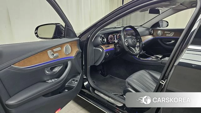 Mercedes-Benz E-Class W213 id 4179864 из Кореи 20