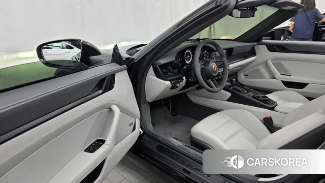 Porsche 911(992) id 4623699 из Кореи 34
