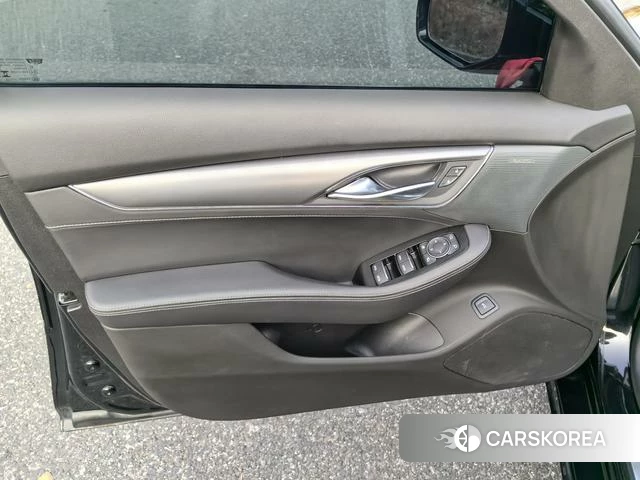 Cadillac CT5 id 4182608 из Китая 24