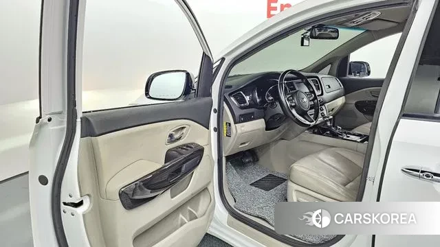 Kia The New Carnival id 3666749 из Кореи 20