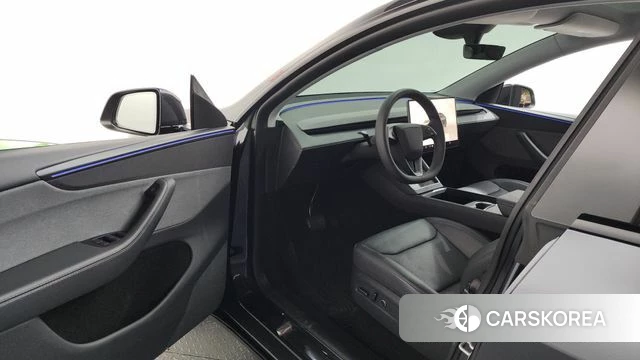 Tesla Model Y id 4413850 из Кореи 31