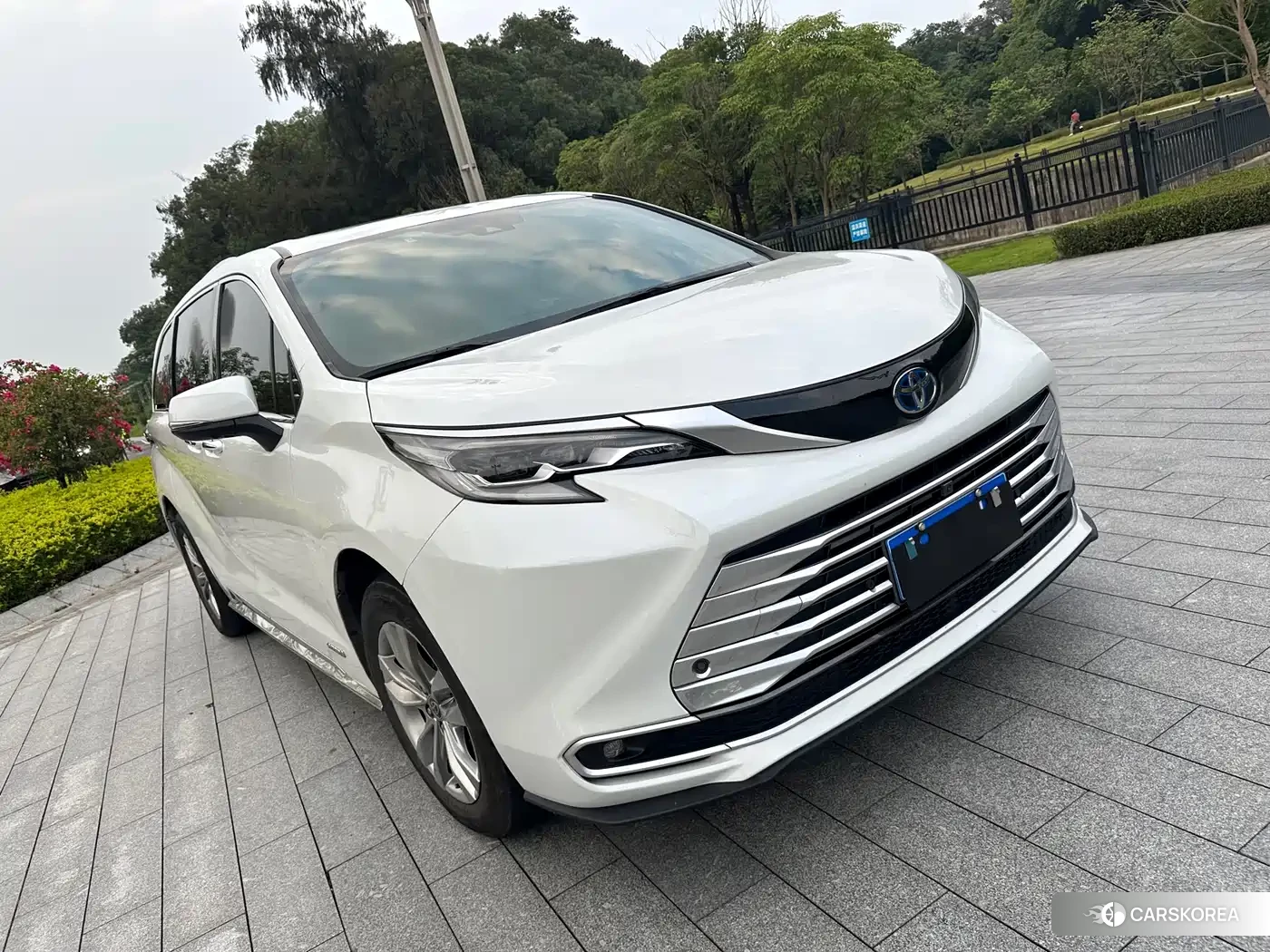 Toyota Sienna id 4514324 из Китая 32