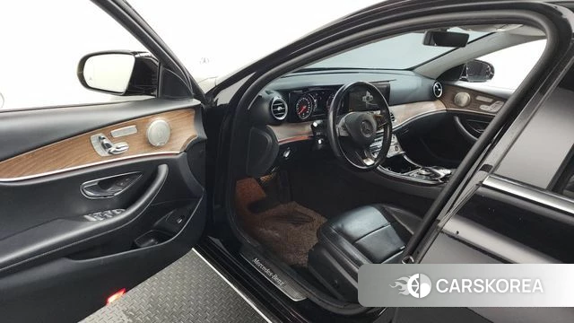 Mercedes-Benz E-Class W213 id 4605518 из Кореи 20