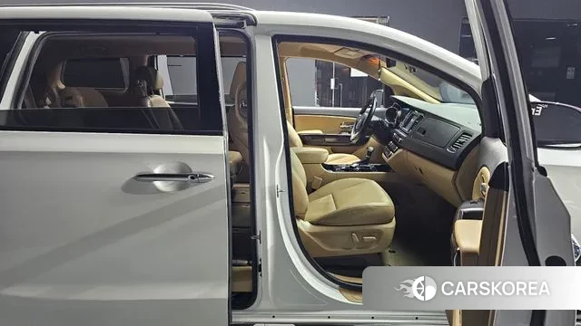 Kia The New Carnival id 2966343 из Кореи 20