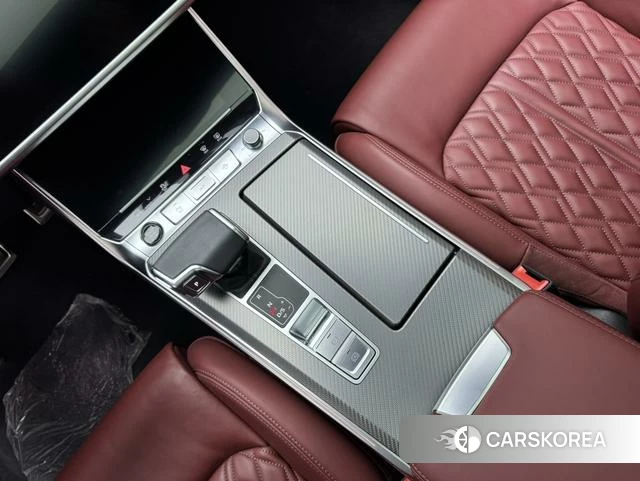 Audi A7L id 4209732 из Китая 18