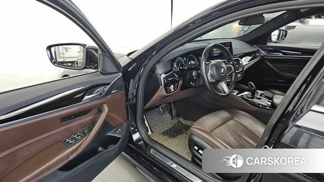 BMW 5 Series (G30) id 4652322 из Кореи 20