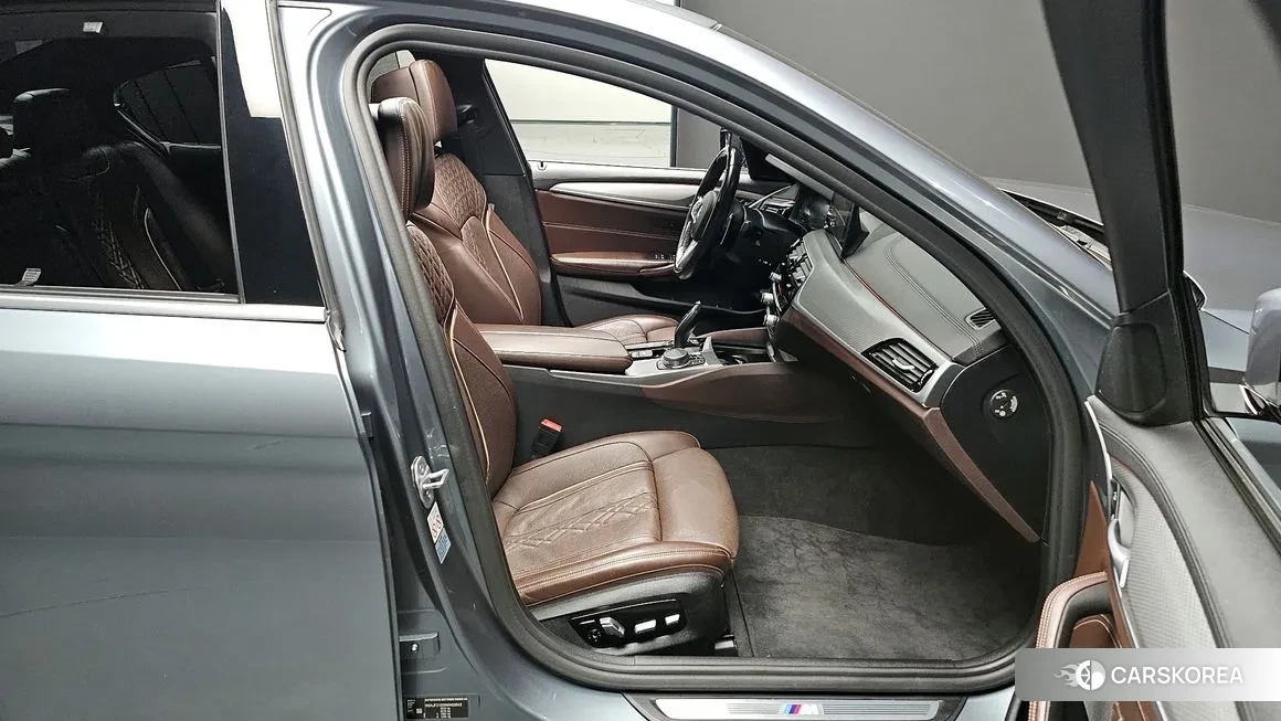 BMW 5 Series (G30) id 2162628 из Кореи 20