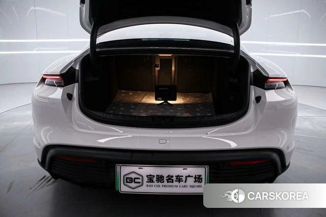 Porsche Taycan id 3896028 из Китая 17