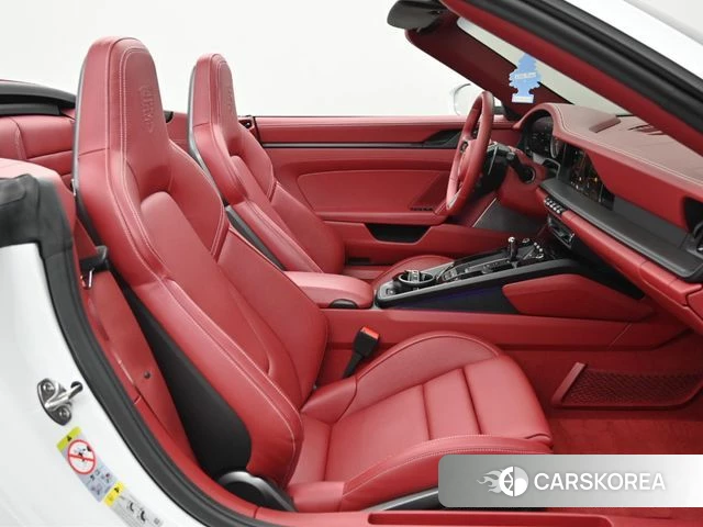 Porsche 911(992) id 3940263 из Кореи 20