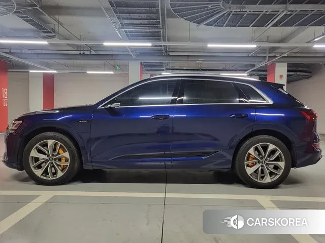 Audi e-Tron id 3778202 из Кореи 20