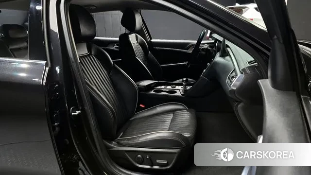 Genesis G70 id 3085516 из Кореи 20