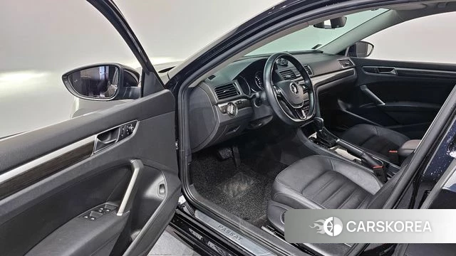 Volkswagen The New Passat id 3899799 из Кореи 20