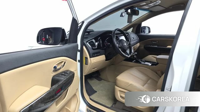 Kia The New Carnival id 4906991 из Кореи 32