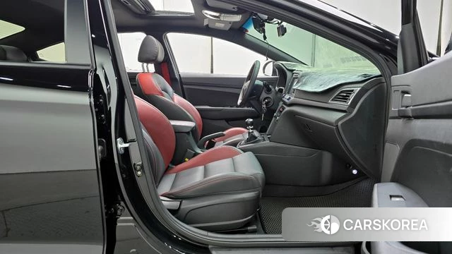 Hyundai Avante AD id 3814563 из Кореи 20