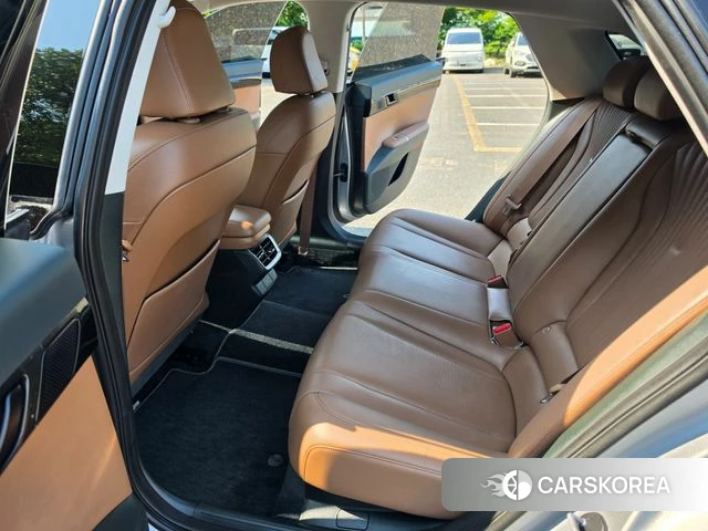 Hyundai Grandeur (GN7) id 4433236 из Кореи 20