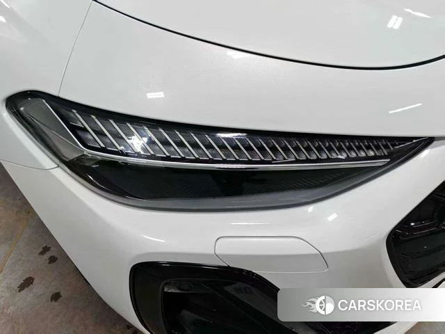 Audi A5L id 4307032 из Китая 17