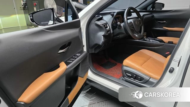 Lexus UX250h id 4849091 из Кореи 30