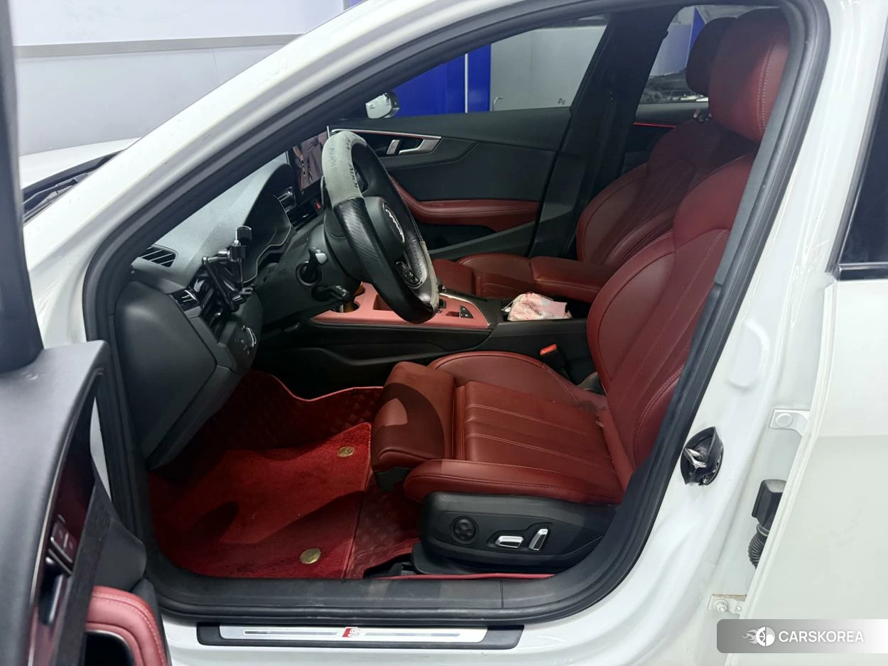 Audi A4L id 4461863 из Китая 13
