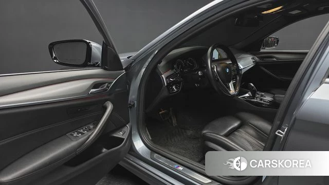 BMW 5 Series (G30) id 4311133 из Кореи 20