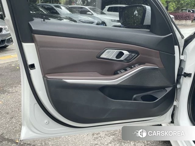 BMW 3 series id 4265695 из Китая 14