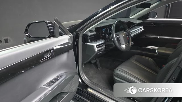 Hyundai Grandeur (GN7) id 4243509 из Кореи 20
