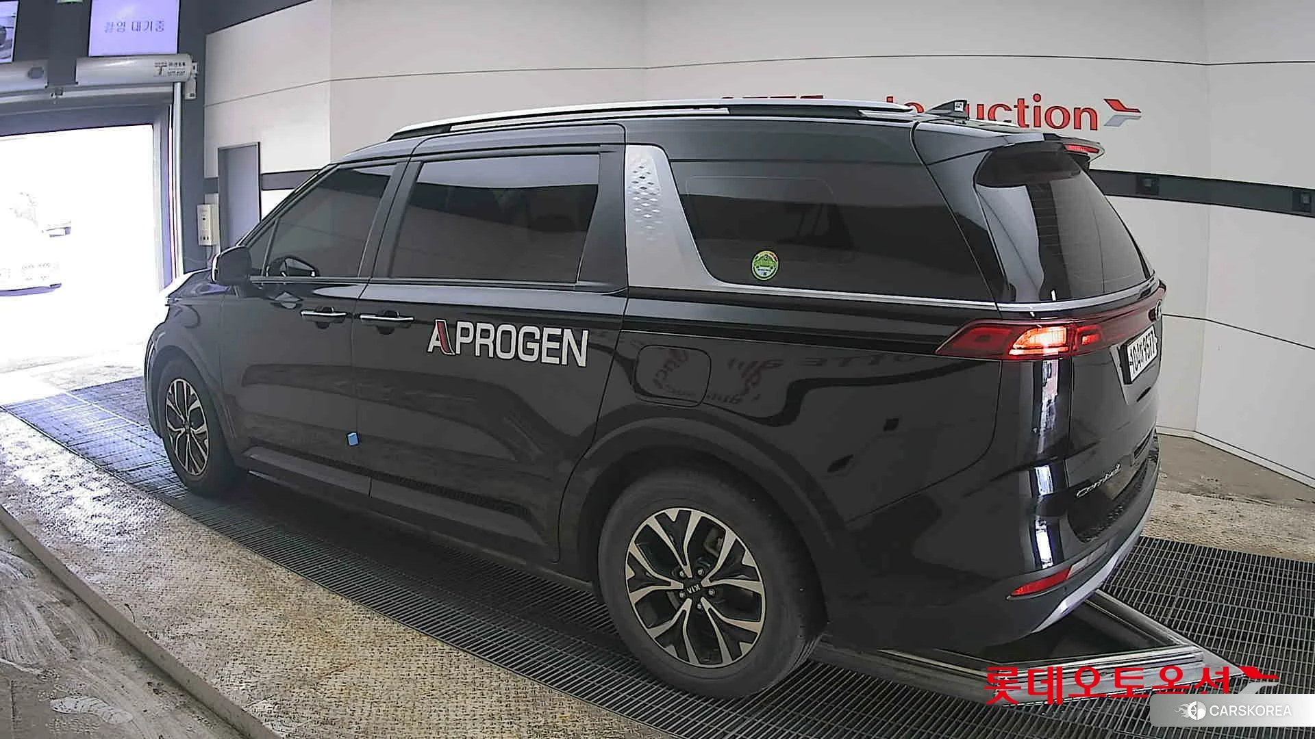 Kia Carnival id 3882133 из Кореи 38