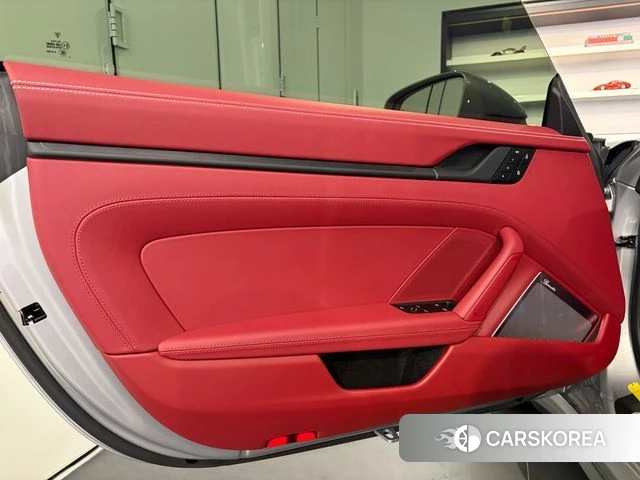 Porsche 911(992) id 4511062 из Кореи 12