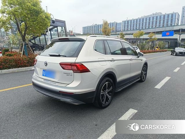 Volkswagen Tiguan L id 4212599 из Китая 12