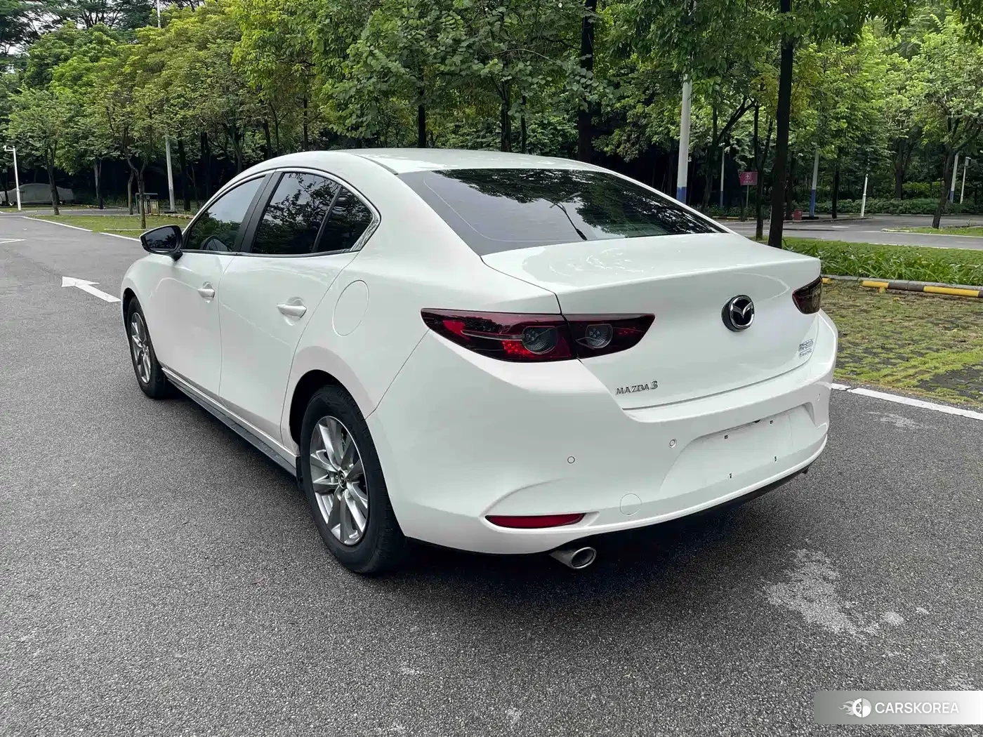 Mazda 3 id 4669321 из Китая 18