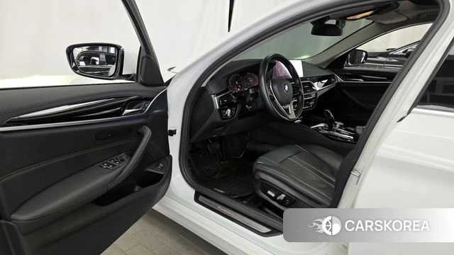 BMW 5 Series (G30) id 3873120 из Кореи 20