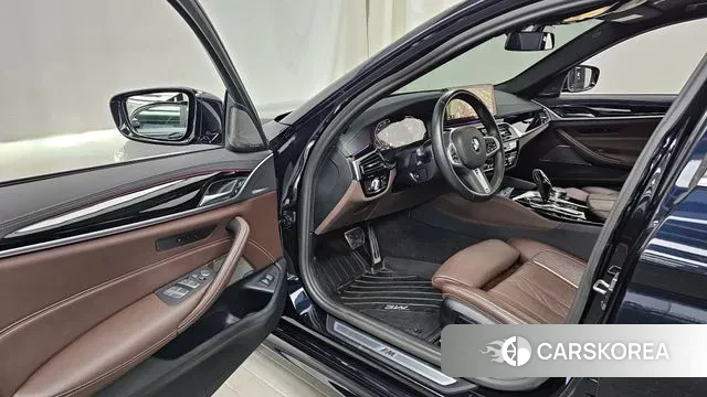 BMW 5 Series (G30) id 3389042 из Кореи 20