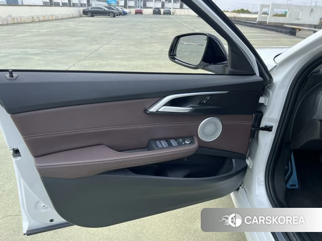 BMW 1 series id 4313632 из Китая 16