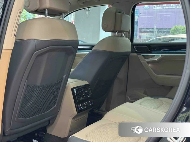 Volkswagen Touareg id 4260957 из Китая 19