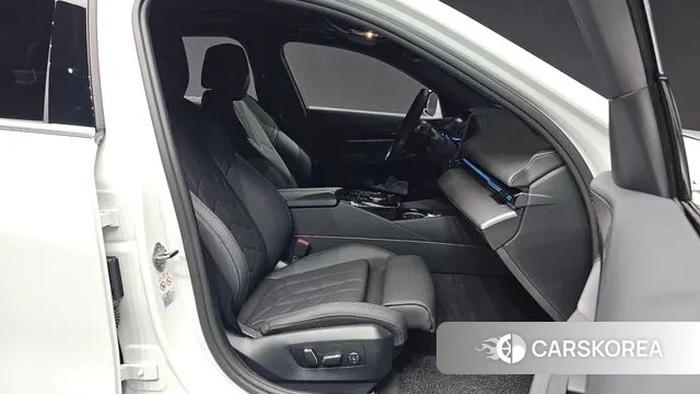 BMW 5 Series (G60) id 3388567 из Кореи 20