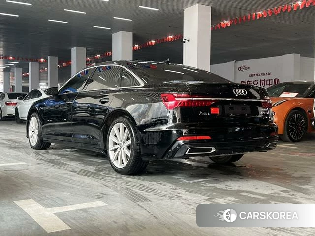 Audi A6L id 4255841 из Китая 12