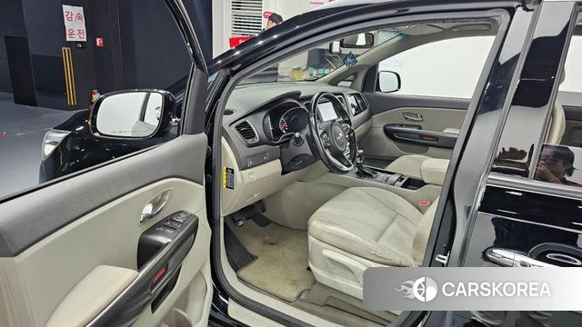 Kia All New Carnival id 4658472 из Кореи 33