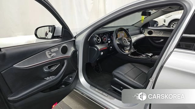 Mercedes-Benz E-Class W213 id 4713432 из Кореи 33