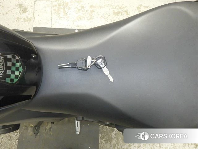 Triumph TRIDENT 660 id 3946637 из Японии 34